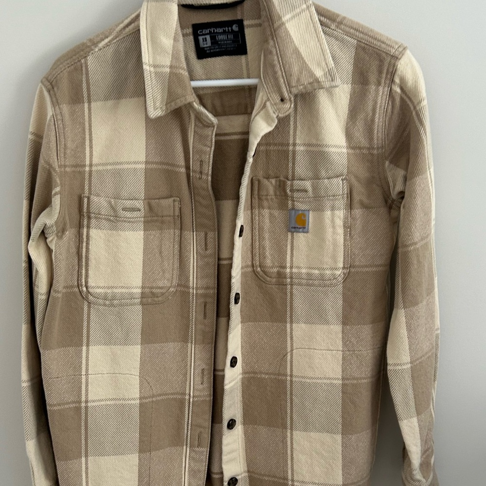 Women’s Carhartt shirt jacket